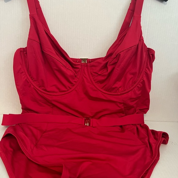City Chic Women's Plus Lily Underwire One Piece SwimwearSalsa NWT - Picture 2 of 10